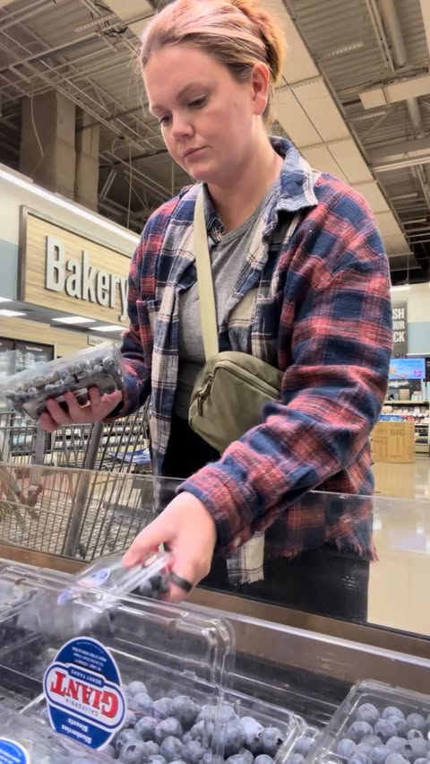 Instagram post by @brittanymolfese for Food Lion. Caption reads: [...] (and affordable) this season with @FoodLion.....