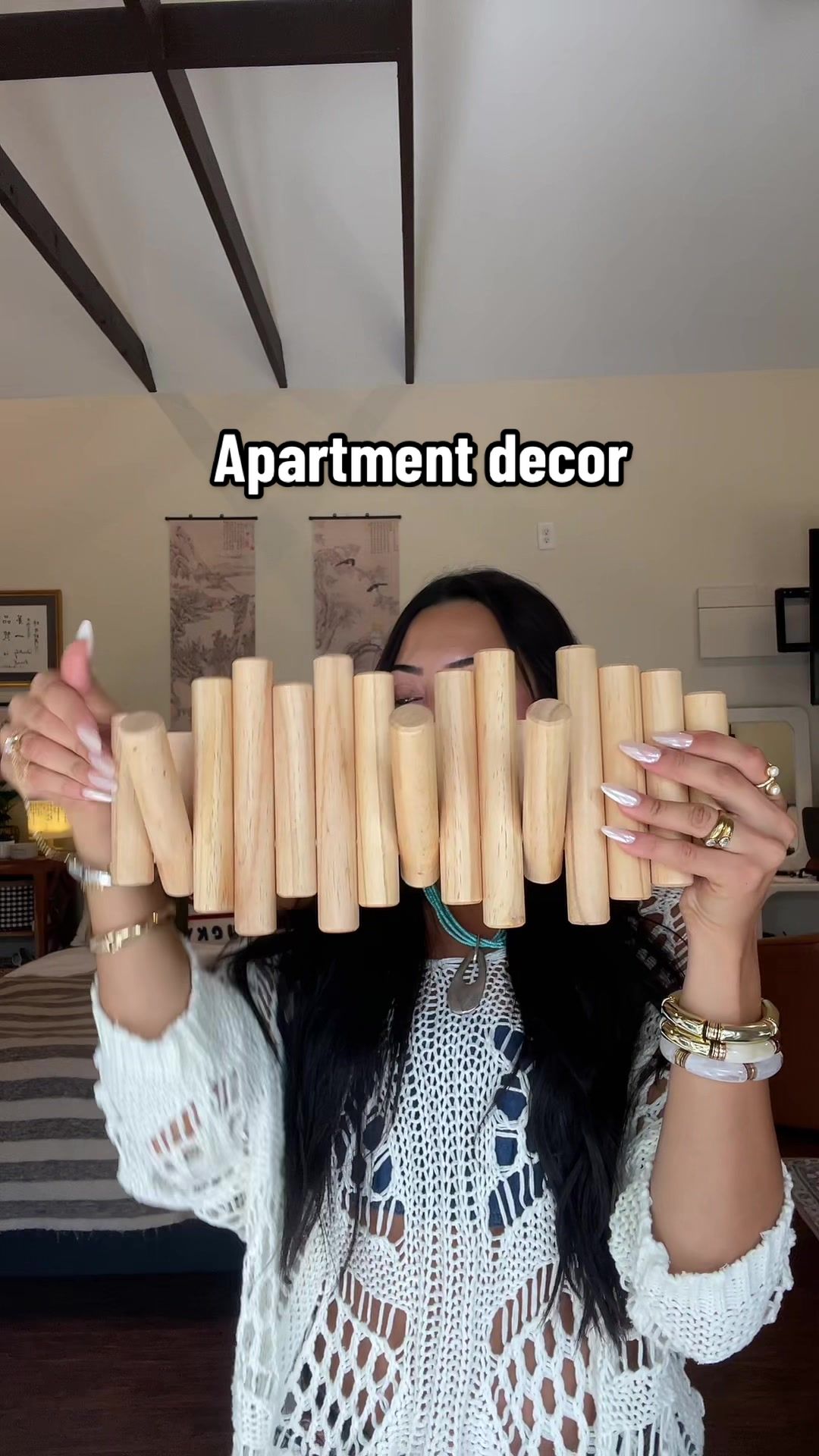 TikTok post by @rachirachell for Umbra. Caption reads: [...] doesn’t make sense anywhere apparently....