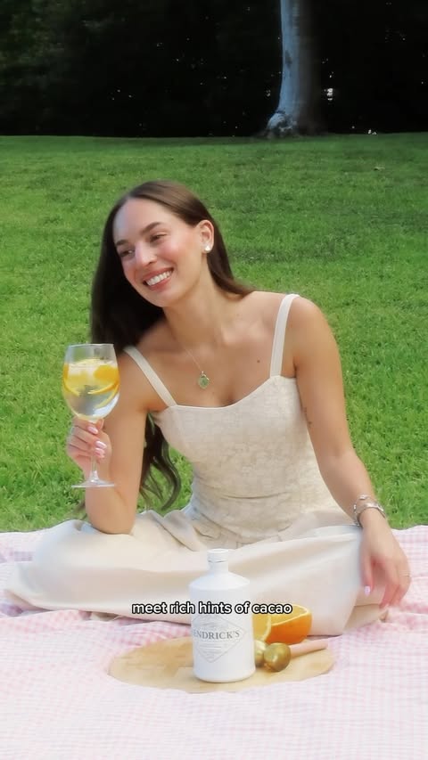 Instagram post by @anaaperez._ for HENDRICK'S GIN. Caption reads: [...] just letting myself be present @hendricksgin....