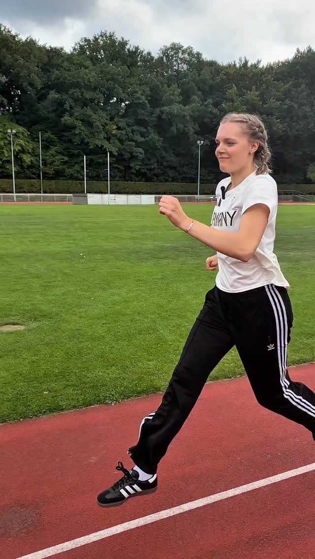 Instagram post by @kira_wittmann for EDEKA. Caption reads: Battle the Champ Vol. 3 – Food-Expertin vs.....