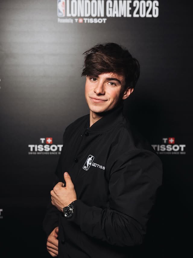 Instagram post by @d.alonso80 for TISSOT. Caption reads: [...] let the moment make you shine”⌚️🙂‍↔️....