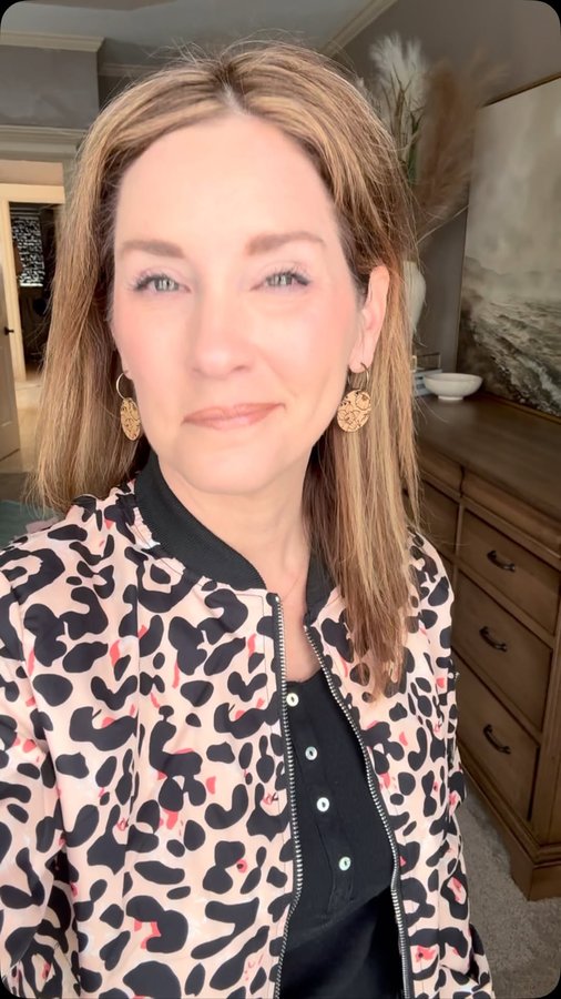 Instagram post by @theloriconway for City Beauty. Caption reads: [...] the link with details Get 20% off of City....