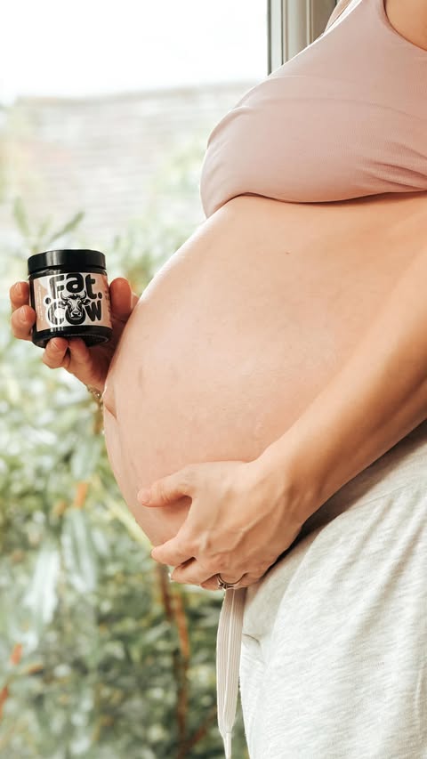 Instagram post by @thevanderwoodsfamily for Fat Cow Skin. Caption reads: [...] all time favourite tallow cream from....