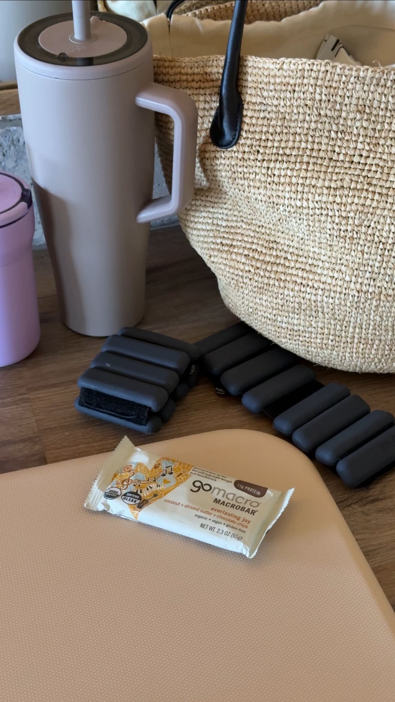 Instagram post by @yasmeen.murrietta for GoMacro. Caption reads: The @gomacro Everlasting Joy MacroBar has had me....