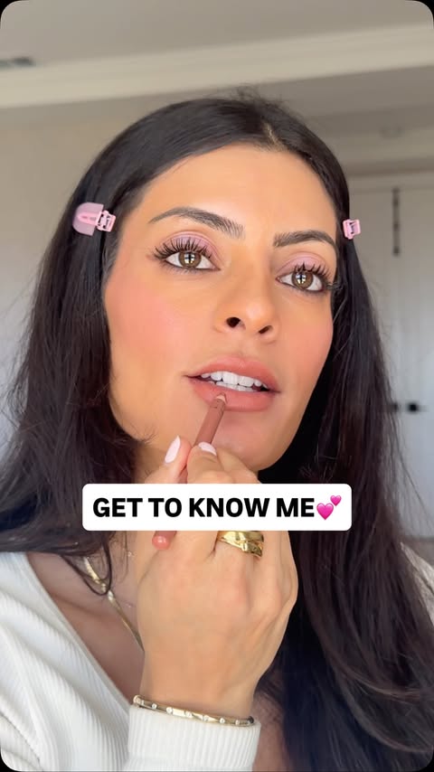 Instagram post by @readysetglamourr for Well People. Caption reads: Comment LINK for all the products used in the....