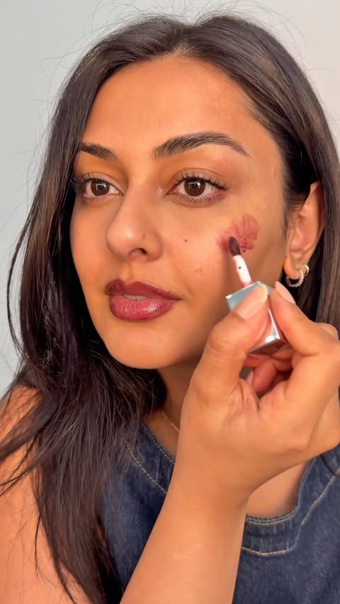 Instagram post by @lookwhoshira for Clinique. Caption reads: [...] to get you out of the door faster with....