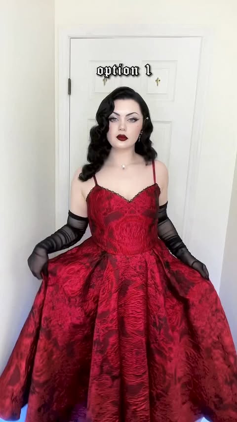 Instagram post by @vocallyshook for JessaKae. Caption reads: [...] ⬇️🥀🖤#gifted 
•
Thank you so much @jessakae....