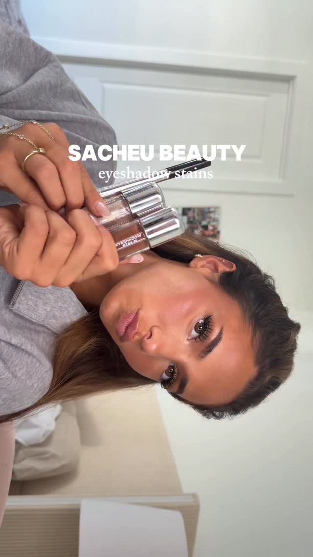 Instagram post by @estellelebourgeois_ for Sacheu. Caption reads: how perfect are these 🤍 made application for....