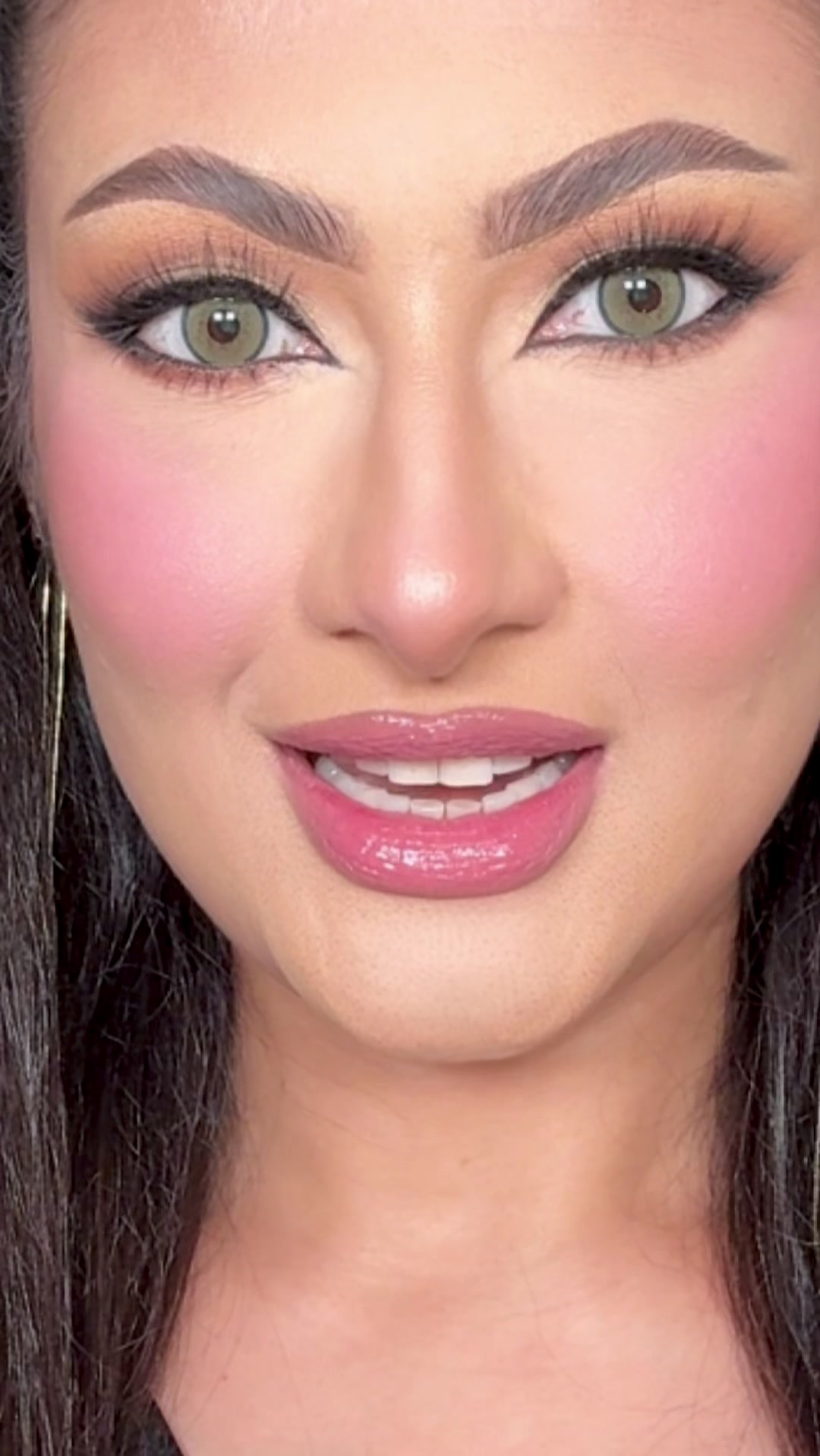 TikTok post by @faizamakeupartistry for TTDeye. Caption reads: @TTDeye Colored Contact Lens Nomi Green lenses.....