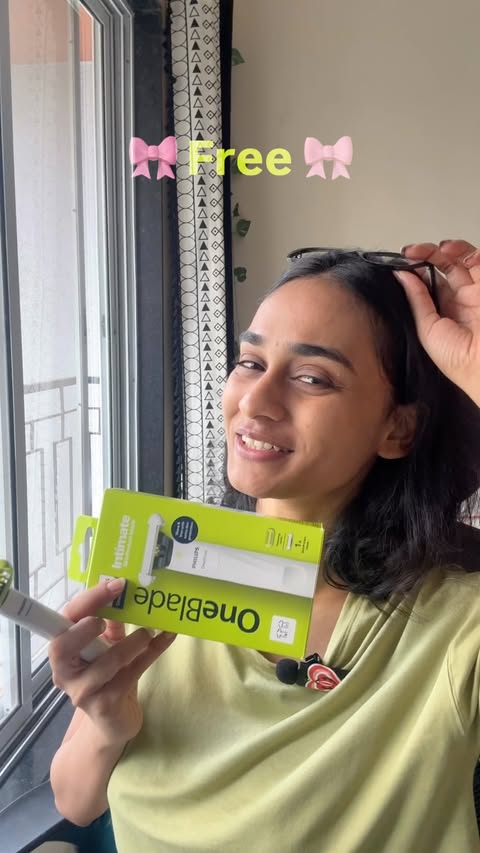 Instagram post by @periodsdidi for Philips. Caption reads: [...] this reel ❤️ 2. Make sure you follow....