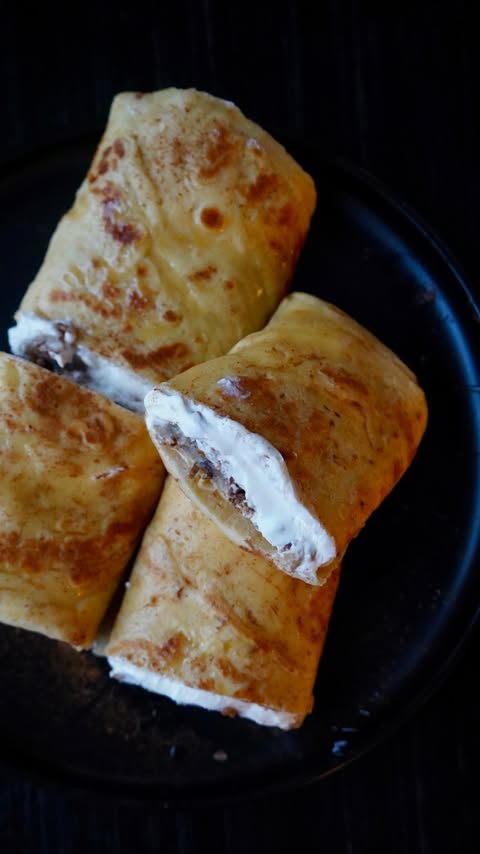 Instagram post by @calwillcookit for Kellogg's. Caption reads: Crepe Breakfast "Fiberrito" made with @kelloggsus....