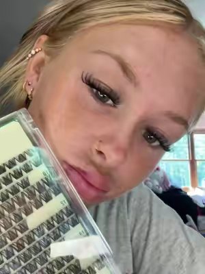 TikTok post by @graciedyer.x for KEYYOU SHOP. Caption reads: @KEYYOU OFFICIAL go to lashes forever....