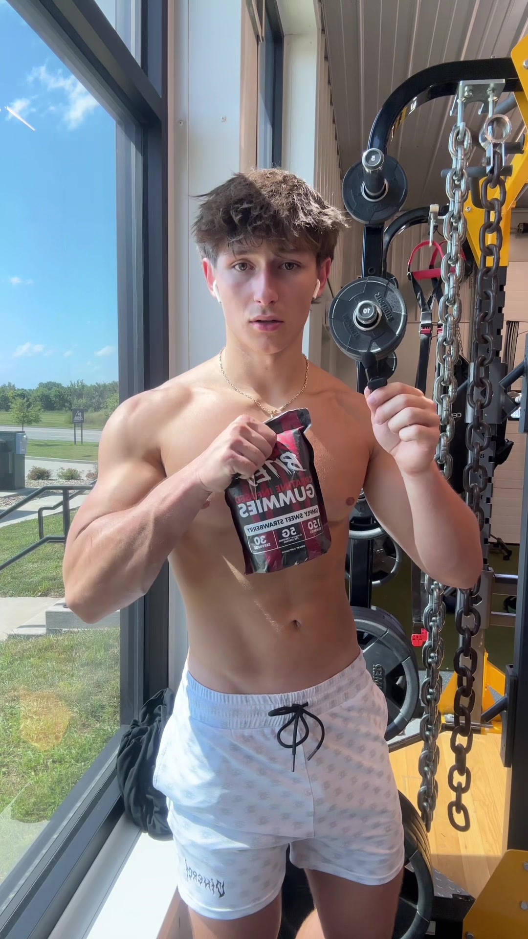 TikTok post by @jacobbowles_ for Beast Bites. Caption reads: [...] #fyp #creatine #creatinegummies....
