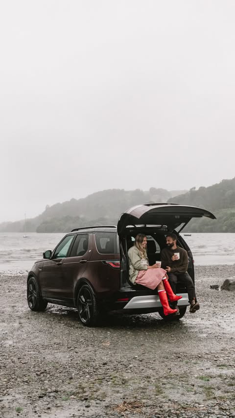 Instagram post by @hatelyrichardsfamily for Land Rover. Caption reads: [...] when the girls are asleep in the....