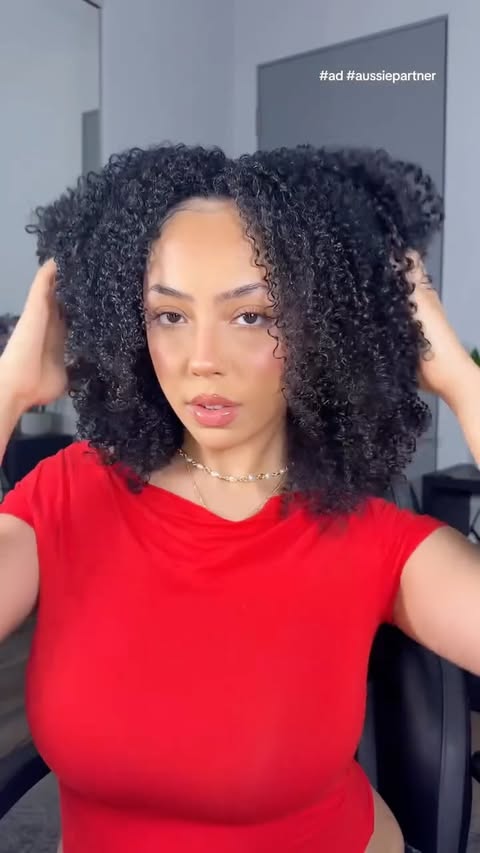 Instagram post by @alexabeckford for Aussie Hair. Caption reads: [...] with the ultra wonder collection from....