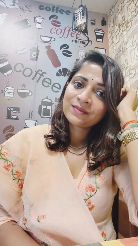 Instagram post by @anshikaecochic for Flipkart. Caption reads: [...] shouldn’t miss. 💛 Happy shopping! 🫶....