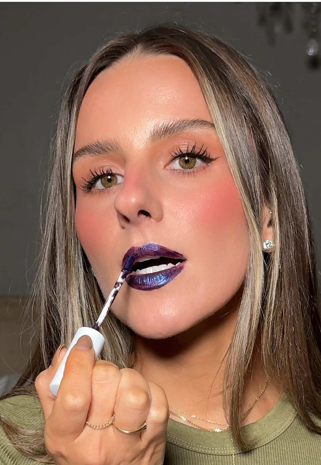 TikTok post by @juuujubee for Wonderskin. Caption reads: My favorite lip stain @Wonderskin Beauty is....