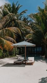 Instagram post by @kimturkington_ for Small Luxury Hotels. Caption reads: Just me spending Monday scrolling through my phone....