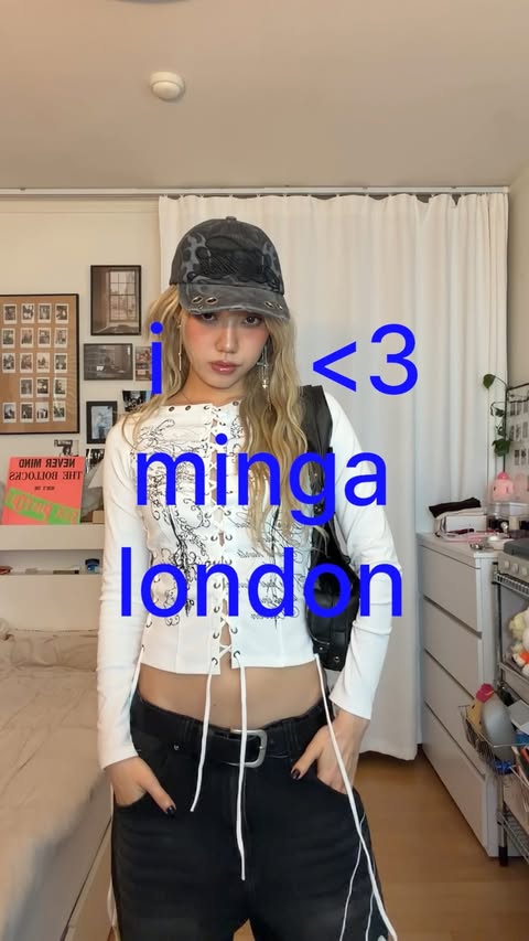 Instagram post by @b.illain_ for Minga London. Caption reads: i 🖤 @mingalondon 📦✝️👼🏻🪽 #unboxing....