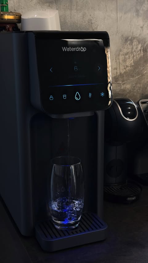 Instagram post by @henrygalea for Waterdrop Filter. Caption reads: [...] i’ve made to my kitchen .. a....