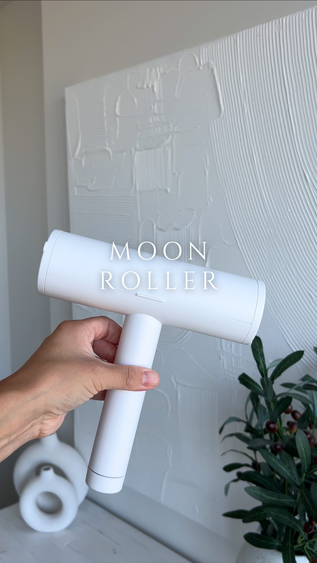 Instagram post by @cleanwithmelissa_ for dancemoon. Caption reads: Unboxing my Moon Roller from @dancemoon.global 😍....
