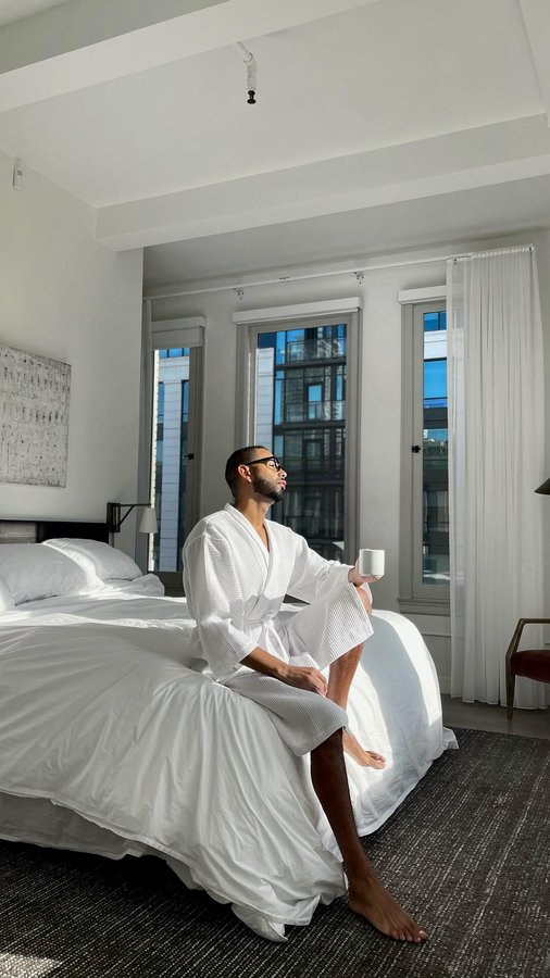 Instagram post by @poloshyyt for Sonder. Caption reads: The unique aspects and design details of....