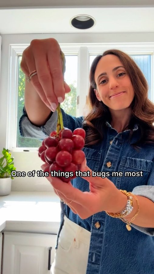 Instagram post by @veggiesandchocolate for Grapes from California. Caption reads: CALIFORNIA GRAPE LOADED CHICKEN SALAD 🍇 The best....