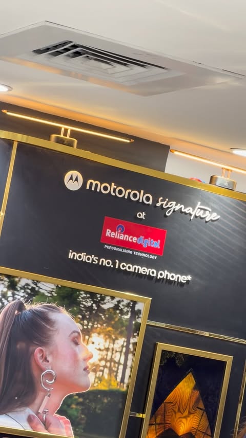 Instagram post by @jaskirat.kaurr for Reliance Digital. Caption reads: [...] Phone 👀✨ @motorolain live at Reliance....