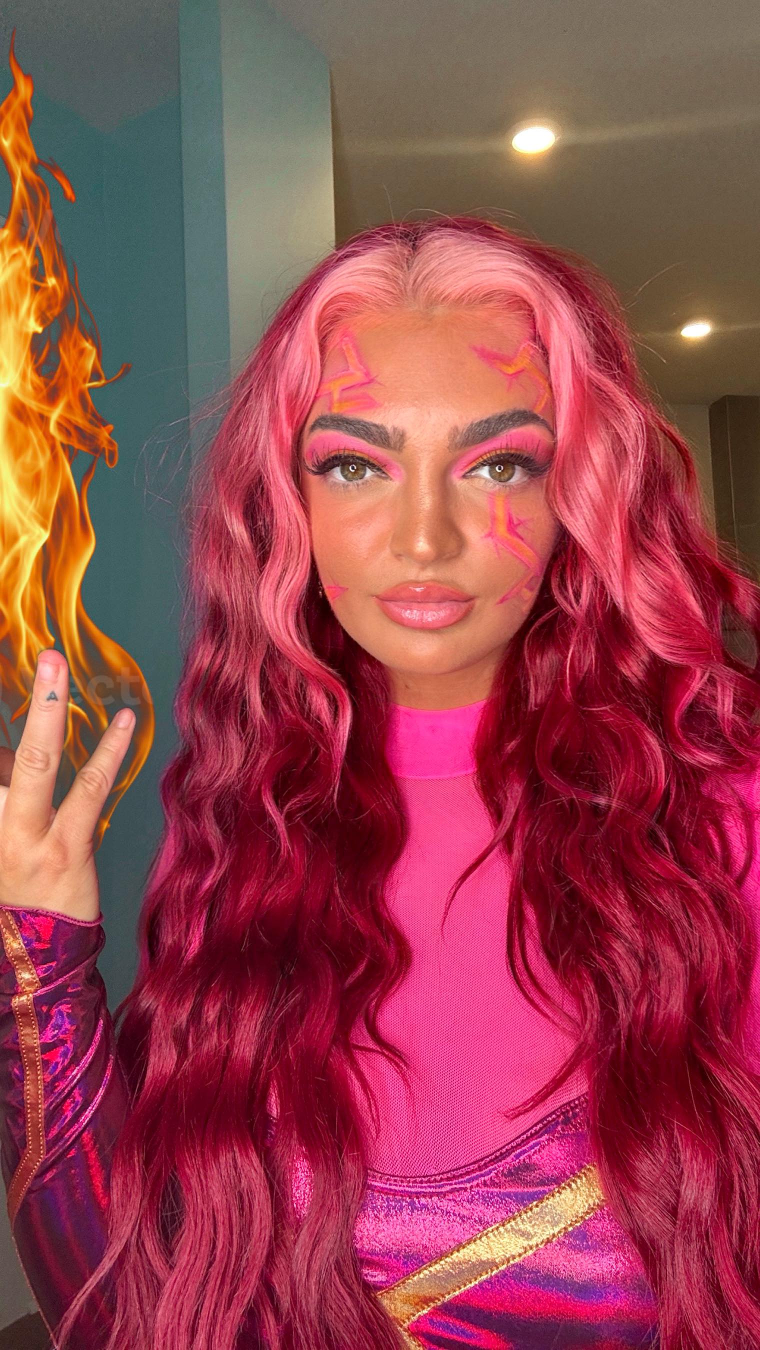 Instagram post by @mikki_duns for Halloween Costumes. Caption reads: dream dream dream dreammmm #sharkboyandlavagirl....