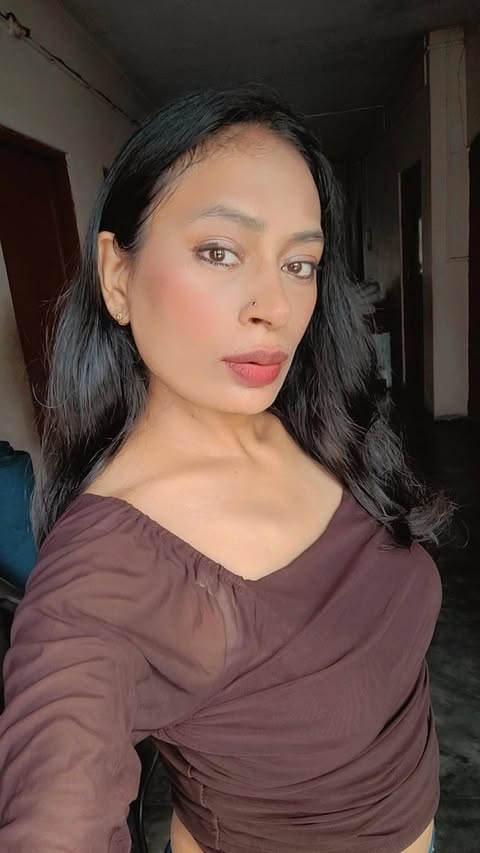 Instagram post by @grace.nglory for Shopsy. Caption reads: Comment “LINK” below and I’ll DM you 💖 If....
