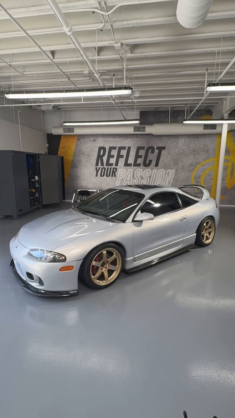 Instagram post by @miguel_dsm for Meguiar’s. Caption reads: Time for a little clean fun! In the Bay with....