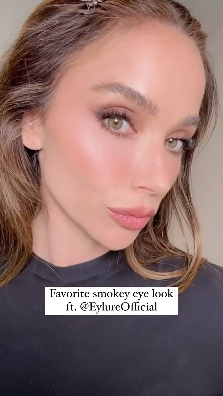 Instagram post by @maryphillips for Eylure. Caption reads: My favorite smokey eye look with the....