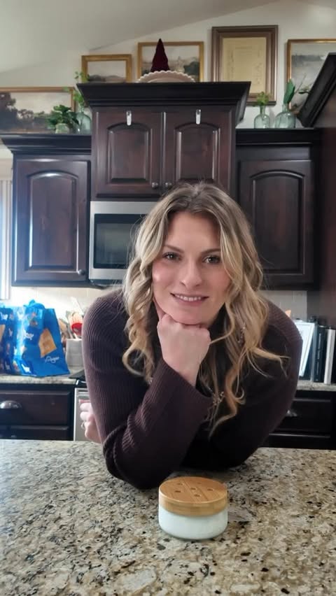 Instagram post by @jessicabmathie for Azuna. Caption reads: @azunafresh naturally cleans the air (kids, [...].