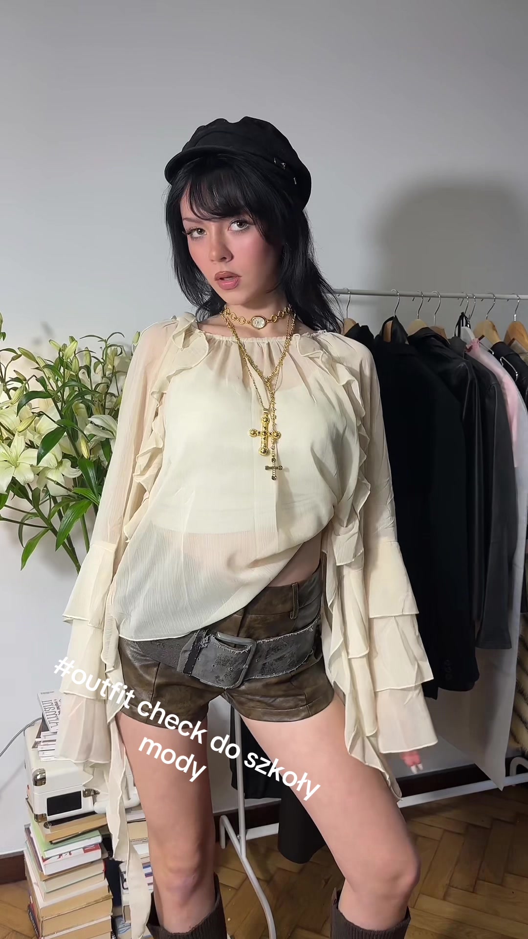 TikTok post by @strawberrykiss_3 for En Route Jewelry. Caption reads: outfit: @Cider jwl: @en route jewelry #outfitcheck....