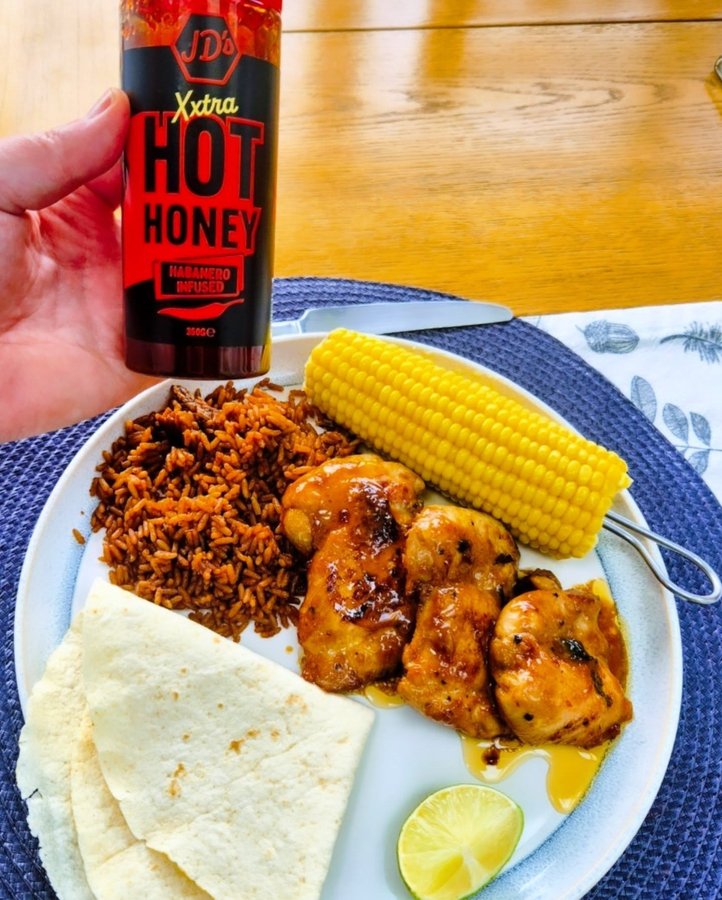 Instagram post by @scrimpy_scottie for JD’s Hot Honey. Caption reads: 🌯 Honey Lime Chicken 🌯
Ad|Gifted @jdshothoney....