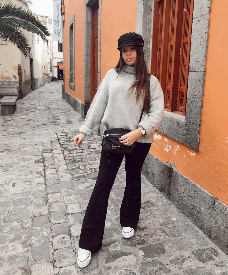 Instagram post by @cristinarg20 for Rosefield. Caption reads: Time is now ⌚️
—————————-
🖤 Reloj: @rosefield....