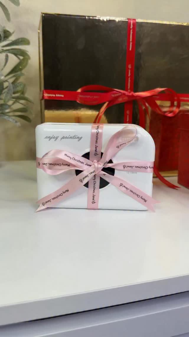 Instagram post by @essiepeasy for Phomemo. Caption reads: Follow me then comment PRINTER for the product....