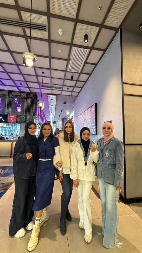 Instagram post by @tie_sadaliofficial for Astro Malaysia. Caption reads: 💓💓💓 Terima kasih @astromalaysia kerana memberi....