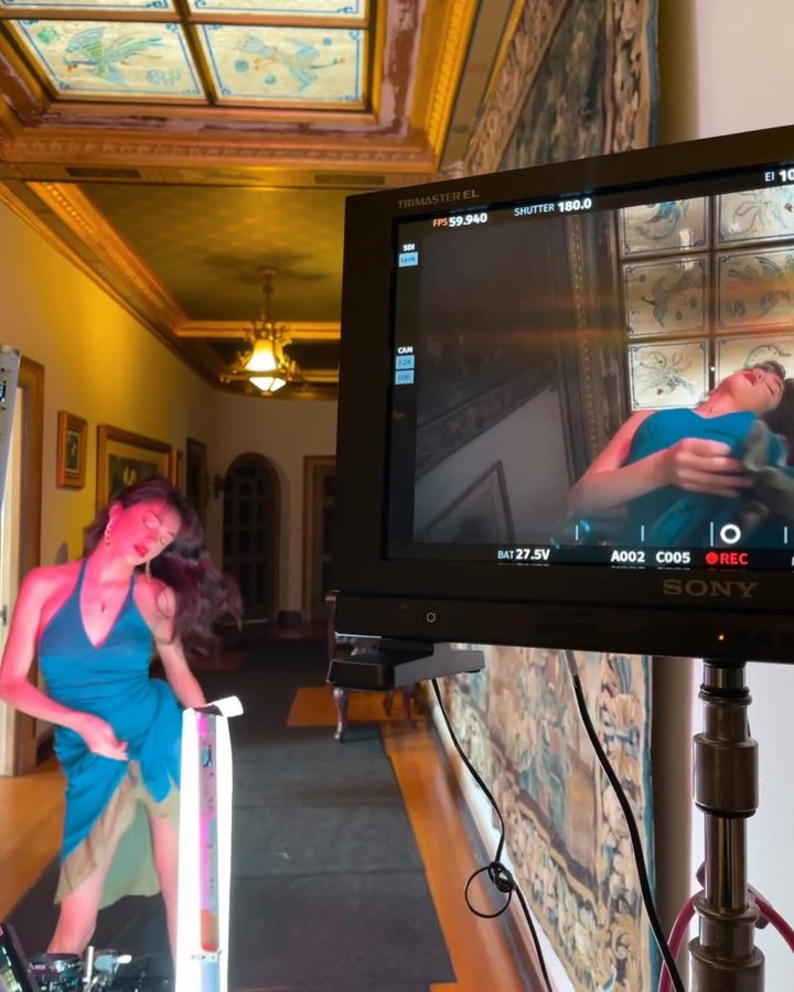 Instagram post by @sarahbahbah for WeTransfer. Caption reads: [...] time 😂 . Huge shoutout to @voxmedia,....