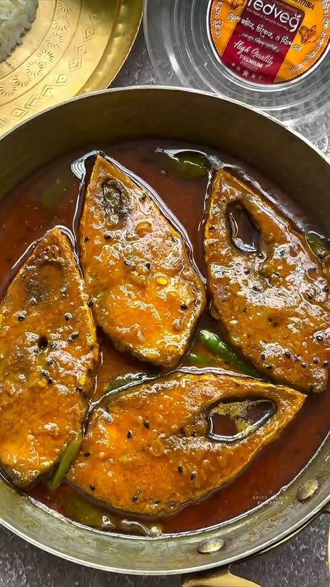Instagram post by an influencer for RedVeg. Caption reads: [...] Ilish ❤️ Ilish is from @redveg_ Recipe: Rub....