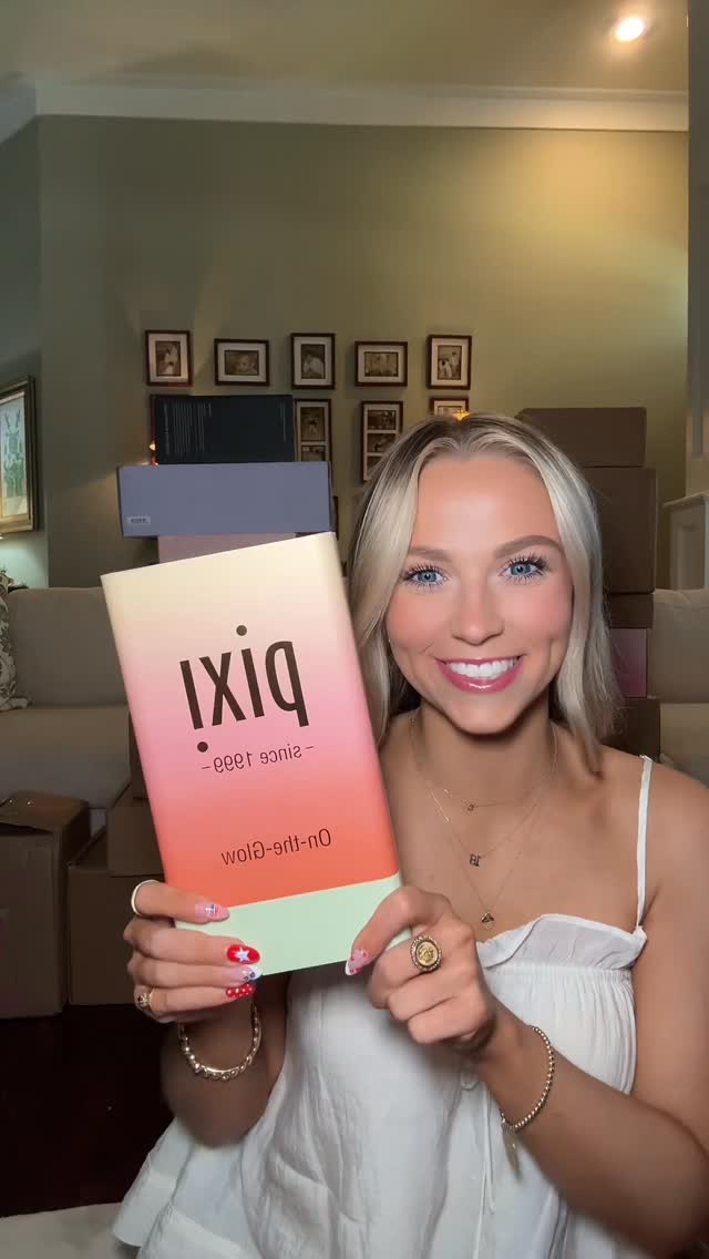 Instagram post by @emmagraceandmemama for Cocoandeve. Caption reads: UNBOXING TIME✨📦💝 #unboxing #unboxingvideo #unbox....