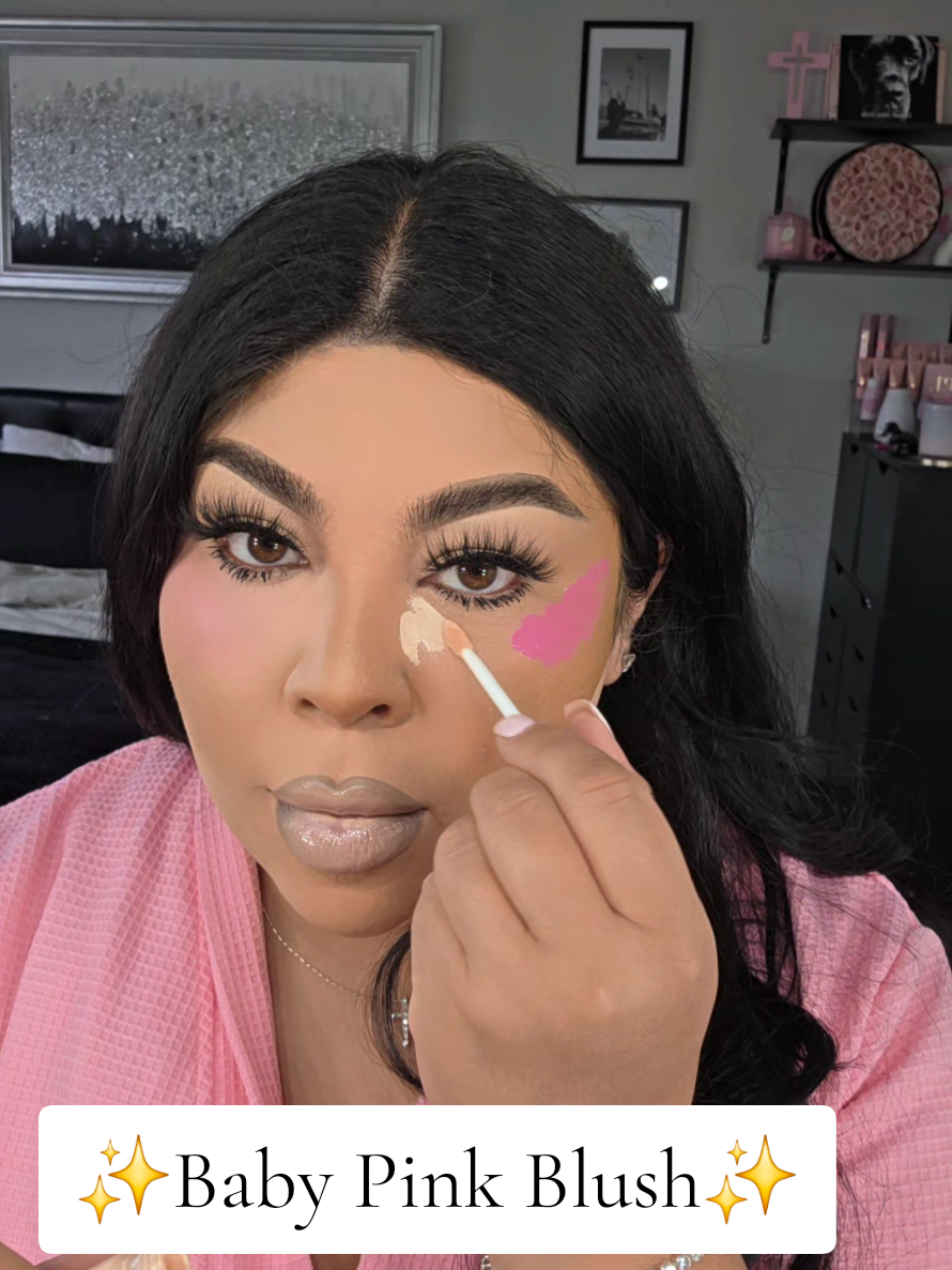 TikTok post by @1jaygee for Beauty Creations México. Caption reads: ✨️ My technique for a baby pink blush 💗 concealer....