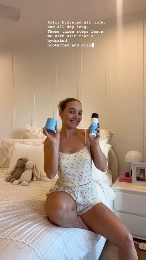 Instagram post by @paris.jacobson for Frank Body. Caption reads: Our skin is our biggest organ and I am learning to....