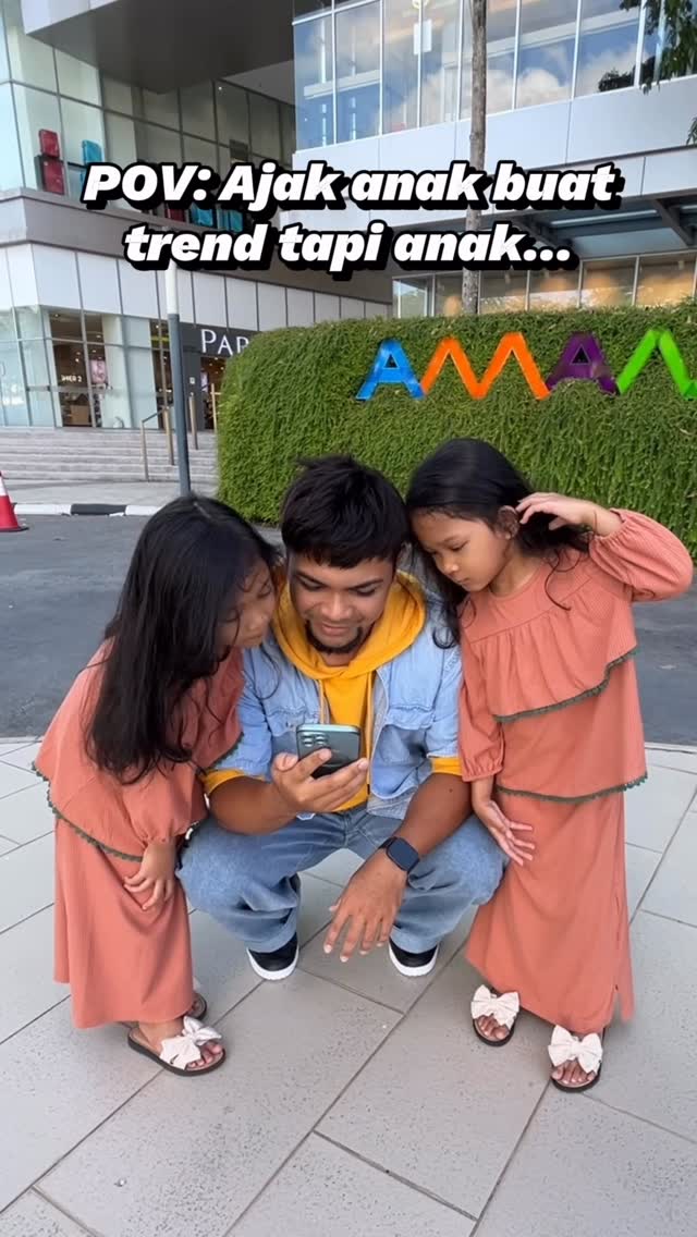 Instagram post by @aminemofficial for Babyshop. Caption reads: [...] layan dah. Tapi syok gak shopping di....
