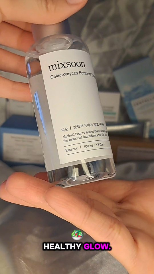 Instagram post by @official_cats2020 for mixsoon. Caption reads: ✨ Your glow starts here!

Meet the mixsoon....