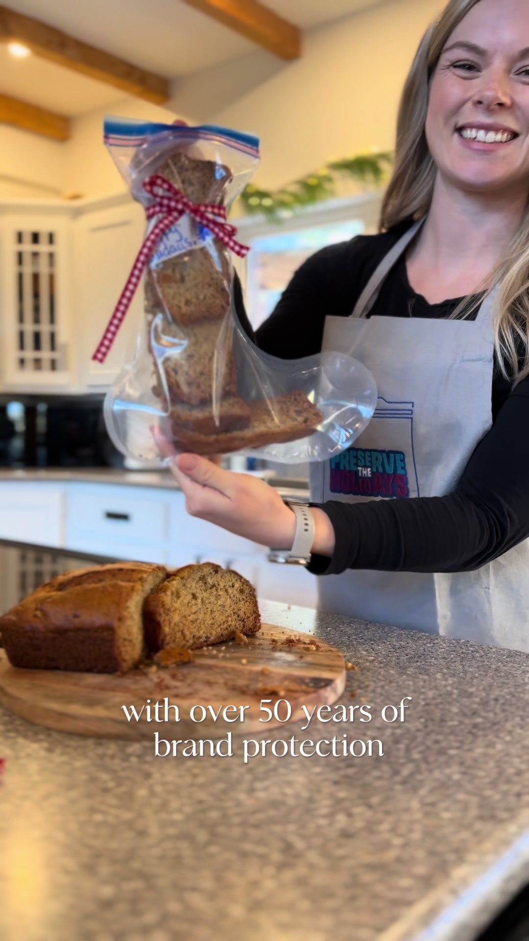 TikTok post by @abigaiilkate for Ziploc. Caption reads: #ZiplocPartner Packing my daughter's lunch isn't....