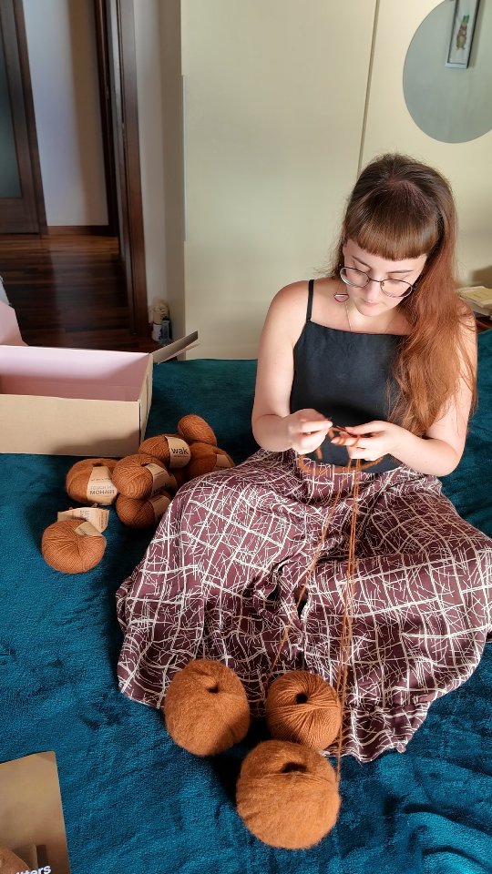 Instagram post by @fioricini.knits for We Are Knitters. Caption reads: 2 days and almost 3 hours in progress...

I'm....