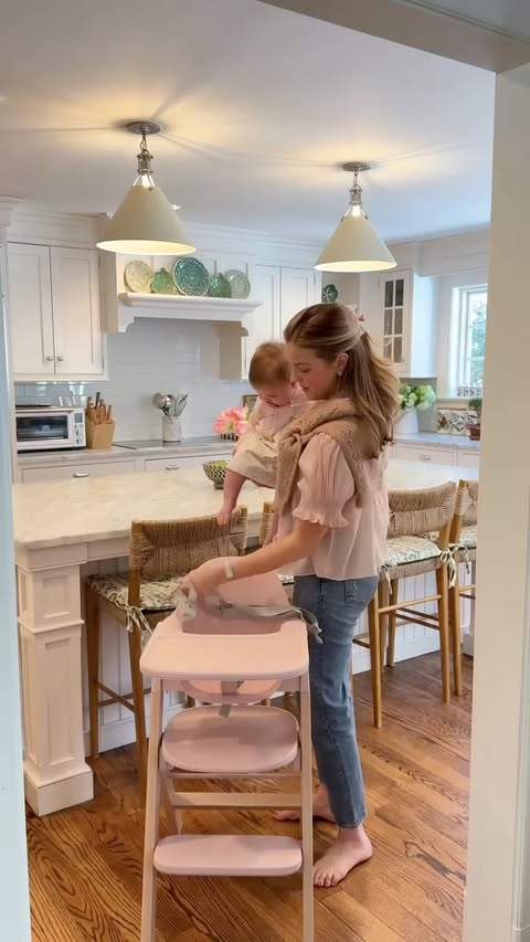 Instagram post by @samanthavarvel for Mockingbird. Caption reads: [...] chair! 💕 We went with the....