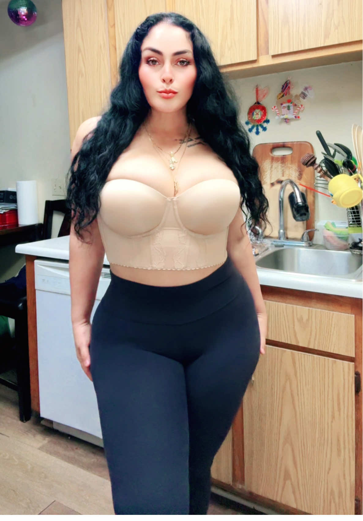 TikTok post by @lindarodriguez12 for PARFAIT Lingerie. Caption reads: [...] Longline Bra and Bustier....