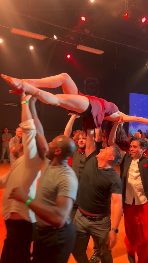 Instagram post by @effiesomrova for Bio Ionic. Caption reads: [...] ✨ 🎉 got ready with my new @bioionic curling....